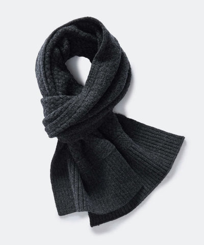 The Textured Knit Scarf in Heather Coal Merino