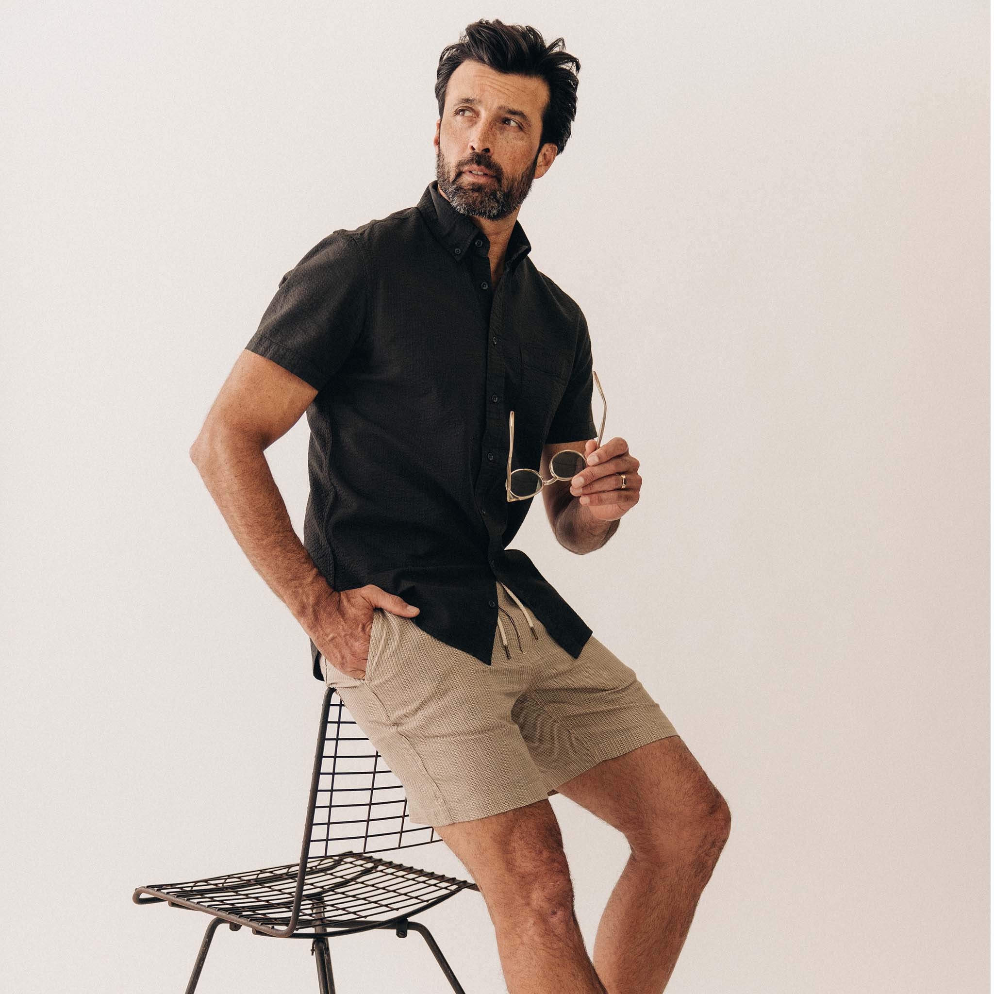 The Short Sleeve Jack in Faded Black Seersucker